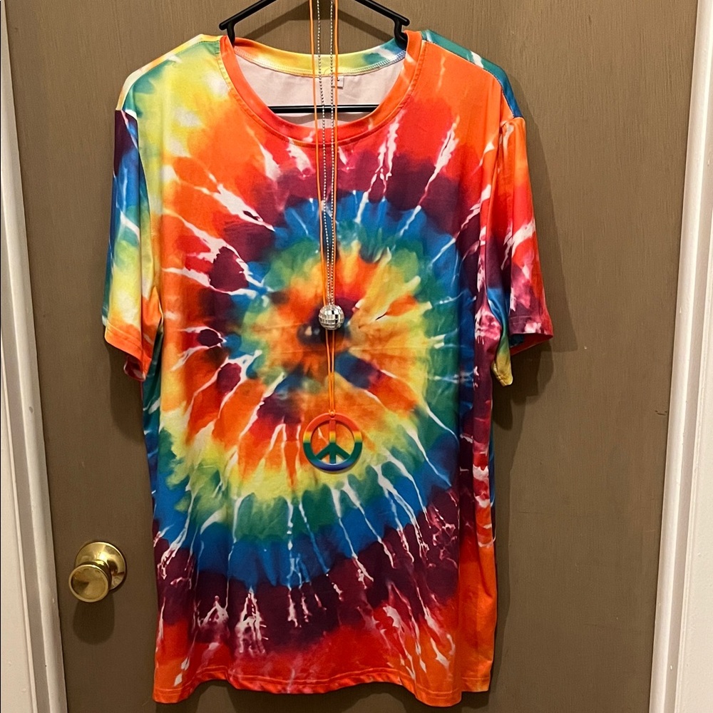 3 ITEMS: Colorful Tie-Dye T-Shirt and 2 “70’s” necklaces
